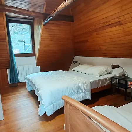 Holiday home Maison 13 Pers A 10mn De Luchon Cazaux-Layrisse