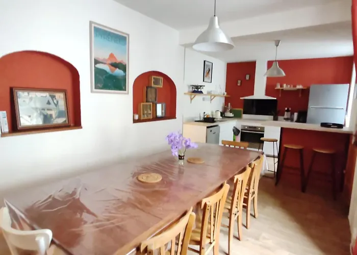 Maison 13 Pers A 10mn De Luchon